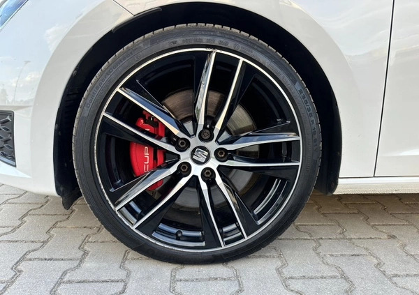 Seat Leon cena 72600 przebieg: 160000, rok produkcji 2016 z Błonie małe 352